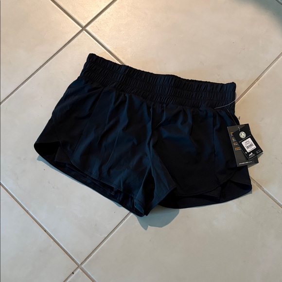 NWT Avia large black shorts with inner lining 568 - Picture 2 of 7